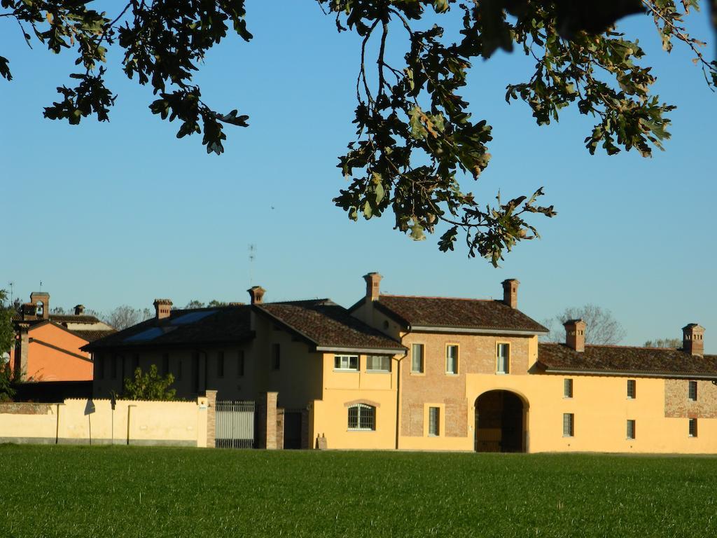 Agriturismo Cascina Pezzolo Lodi Exterior foto